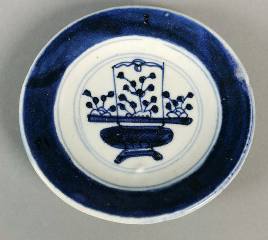 Yuan-Blau-Weiß-Schale mit Blumenständer-Motiv
