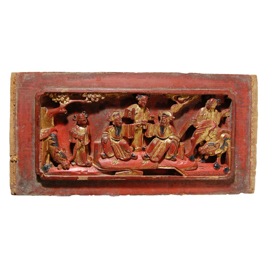Vergoldetes chinesisches Holzrelief mit Gelehrtenszene